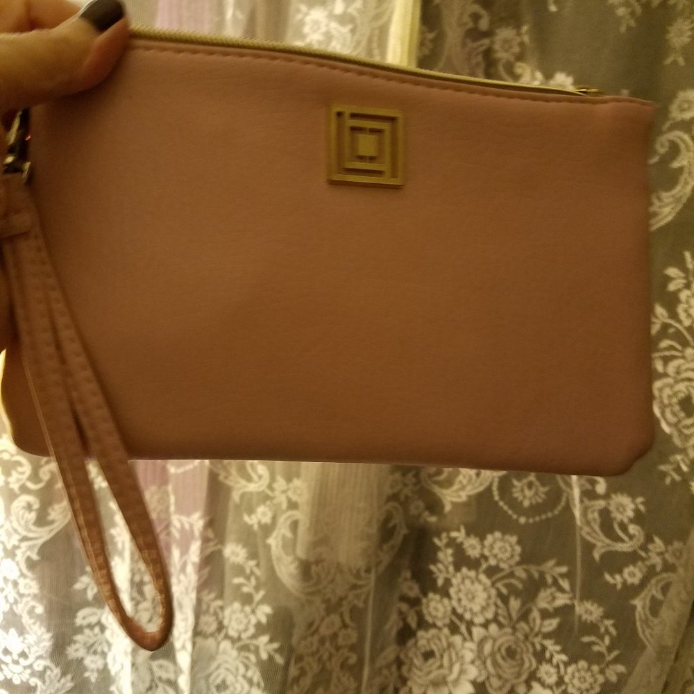 PINK CLUTCH with BUILT-IN PHONE CHARGER!